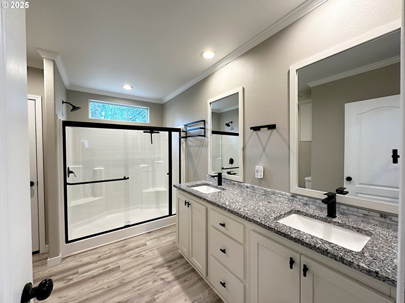Owner's Suite Bathroom