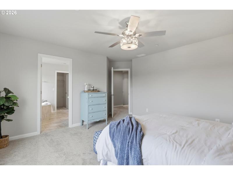 Bedroom, Owner's Suite