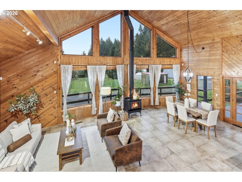 Living Room/Dining Room