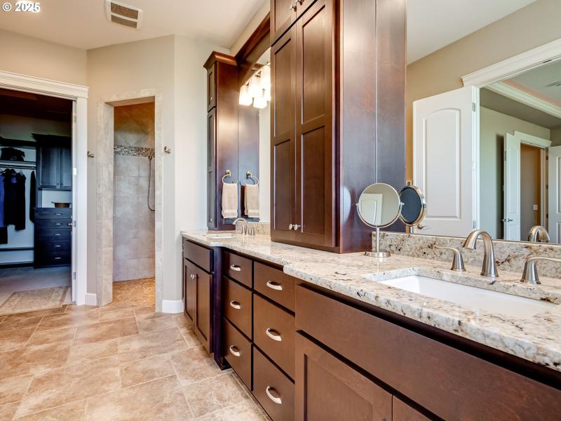 Owner's Suite Bathroom