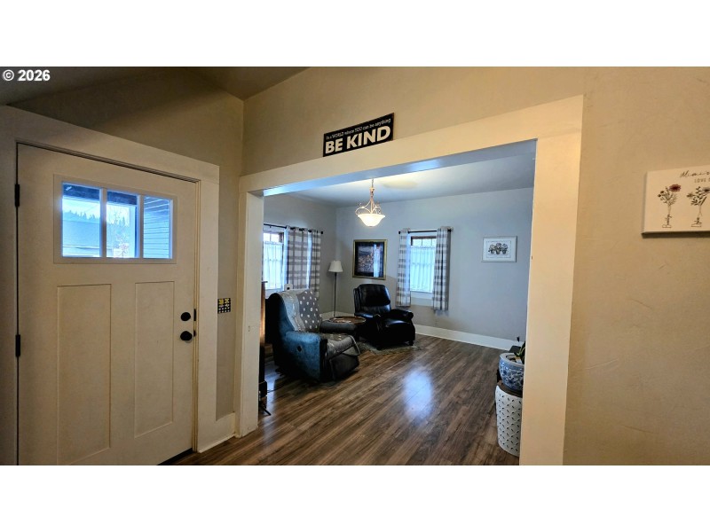 Entrance/Foyer