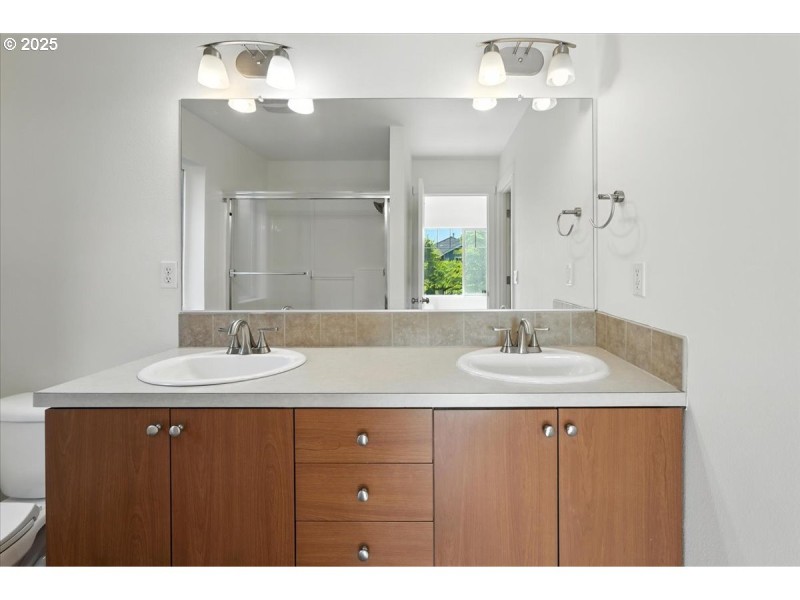 Bathroom, Attached