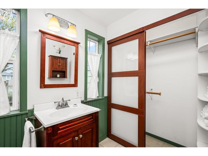 Owner's Suite Bedroom