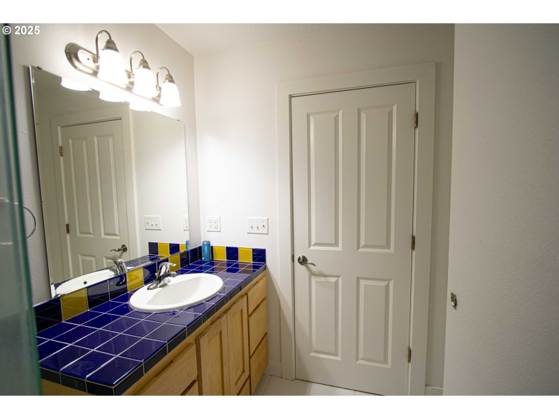 Bathroom, Attached