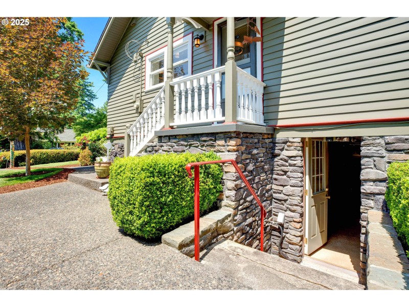 Entrance/Foyer