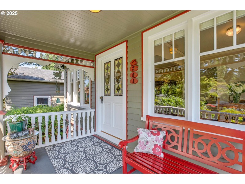 Entrance/Foyer