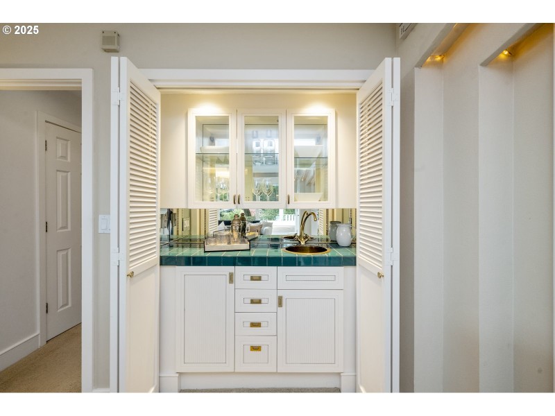 Wet Bar