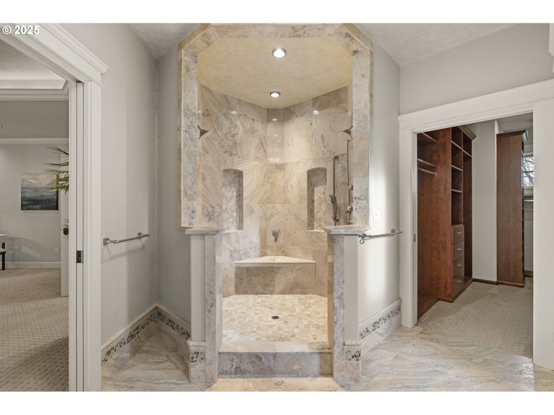 Owner's Suite Bathroom