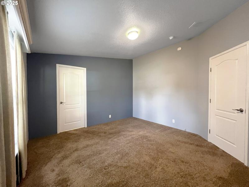 Bedroom, Owner's Suite