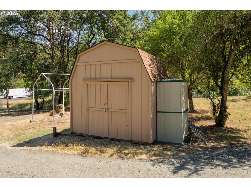 Shed