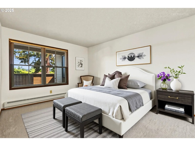 Bedroom, Primary