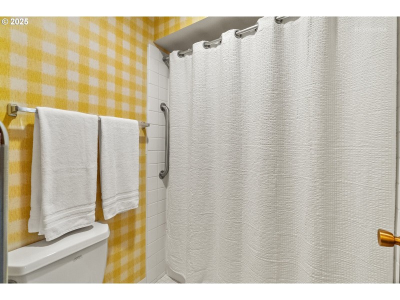 Owner's Suite Bathroom