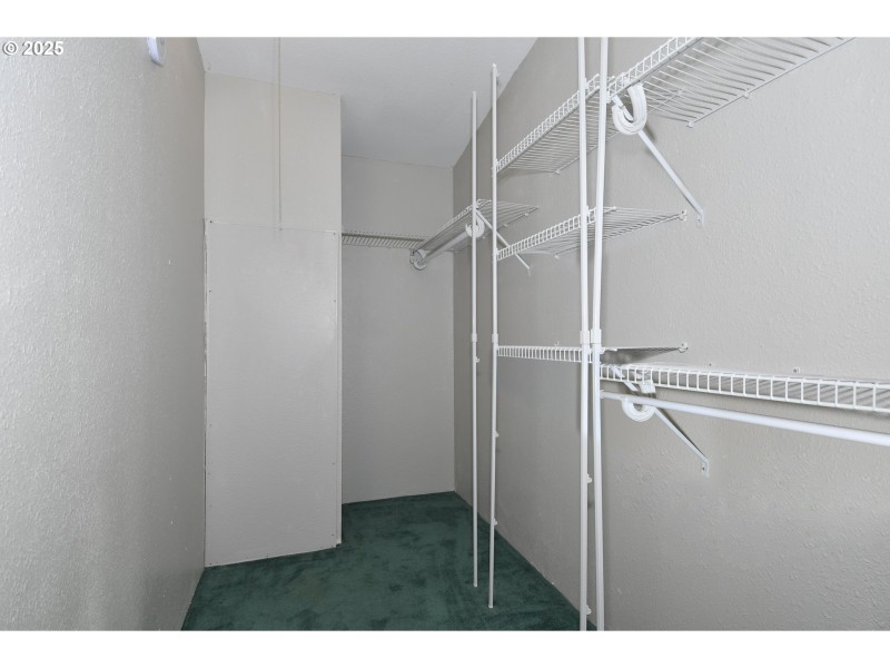 Bedroom, Primary