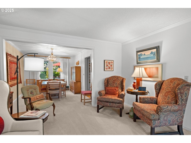 Living Room/Dining Room