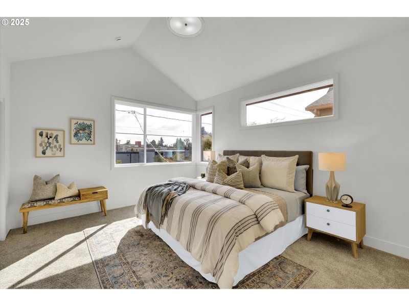 Bedroom, Primary