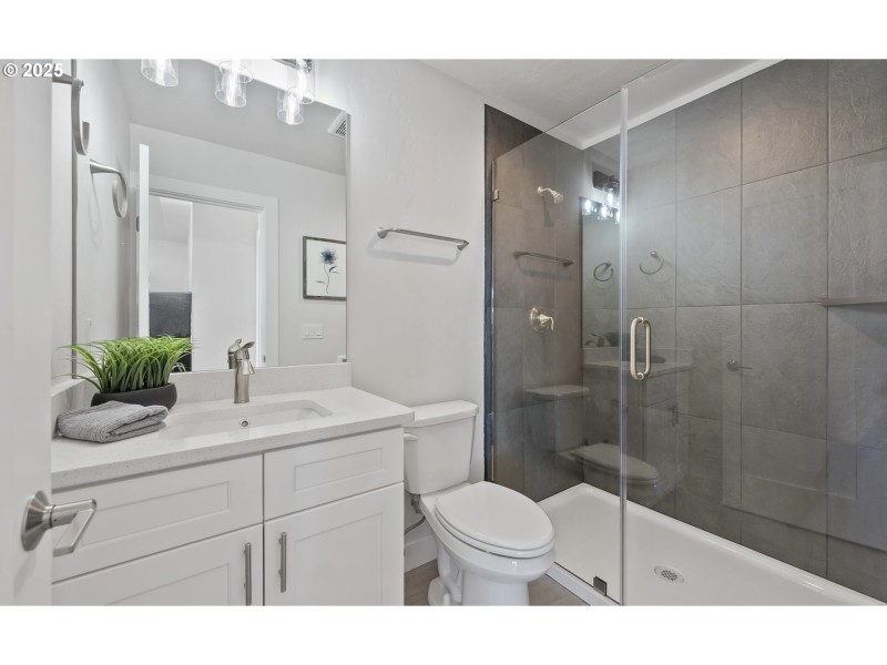 Bathroom, Attached