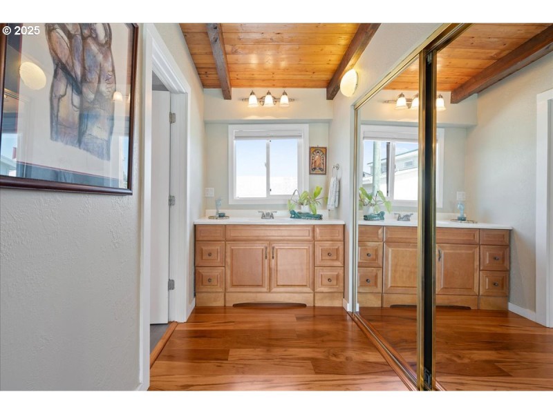 Bathroom, Attached