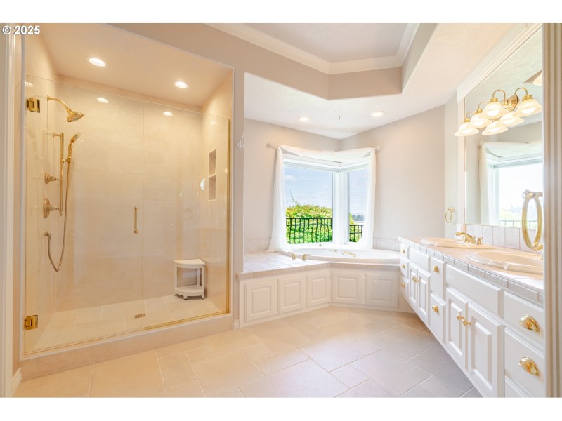 Bathroom, Attached