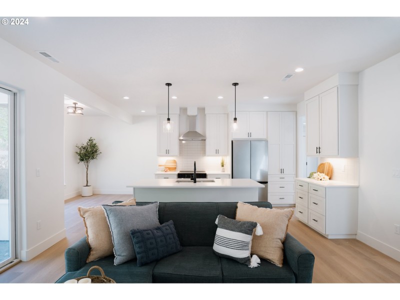 Kitchen/Living Room