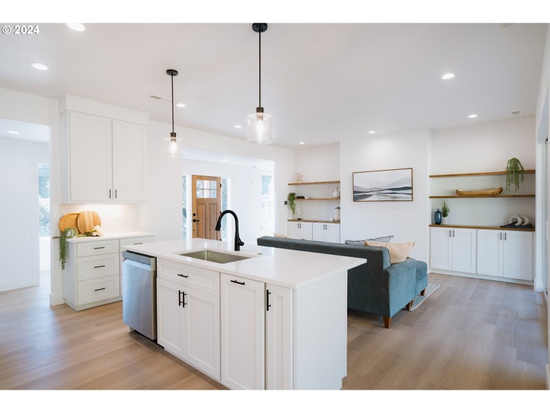 Kitchen/Living Room