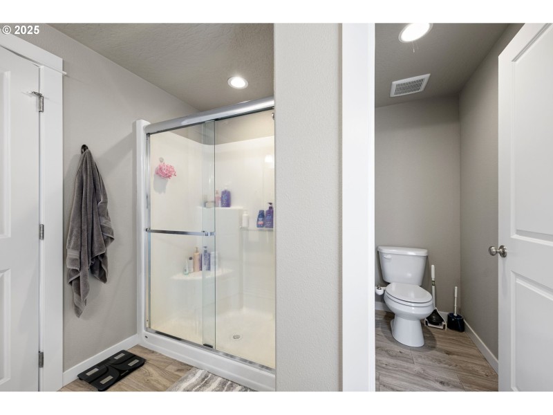 Bathroom, Attached