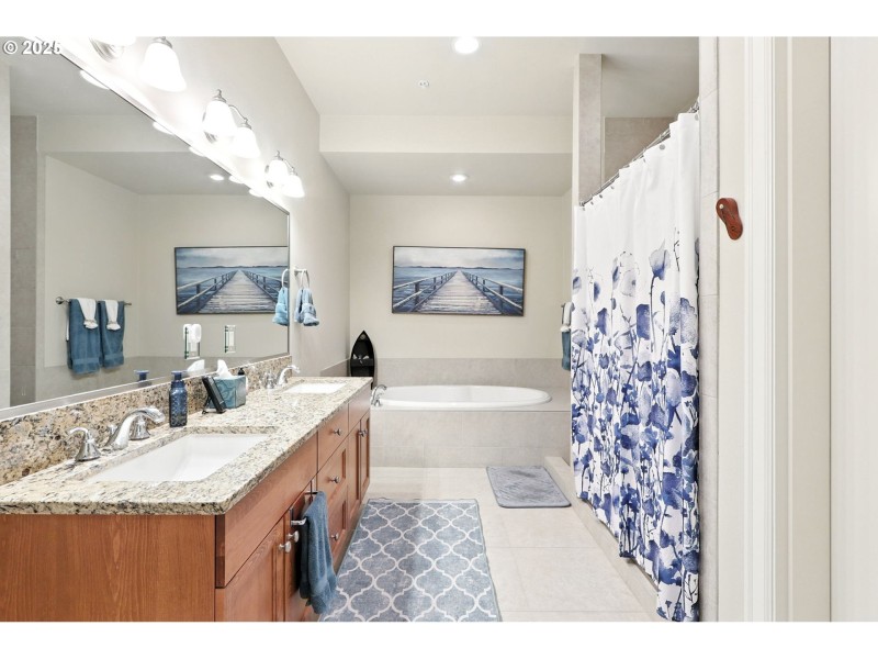 Bathroom, Attached