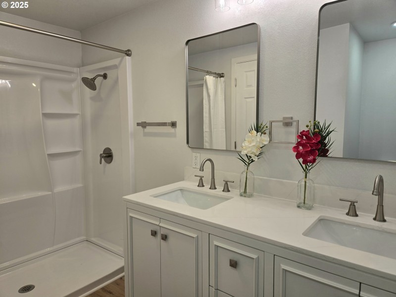 Bedroom, Owner's Suite