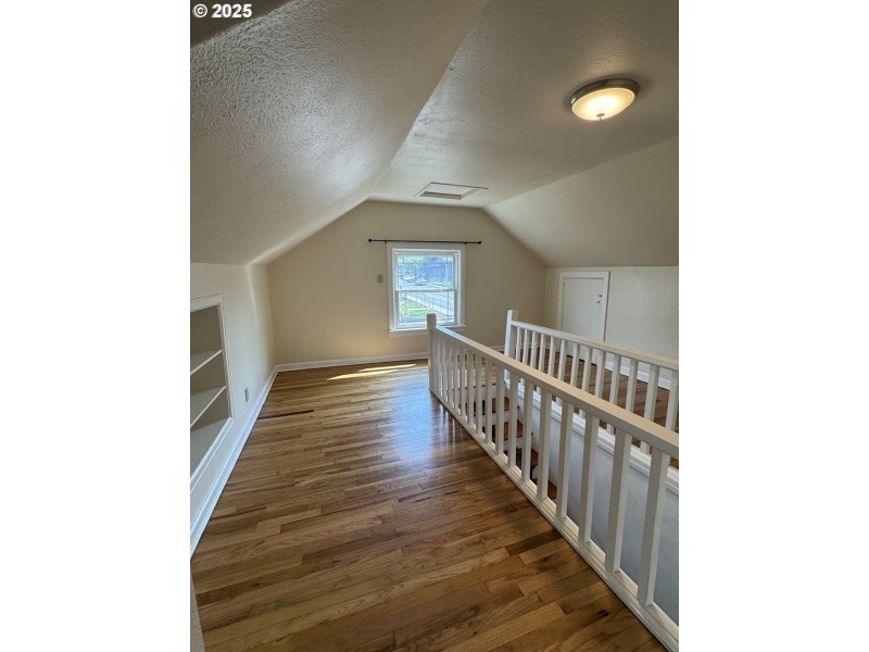 Bedroom, Primary
