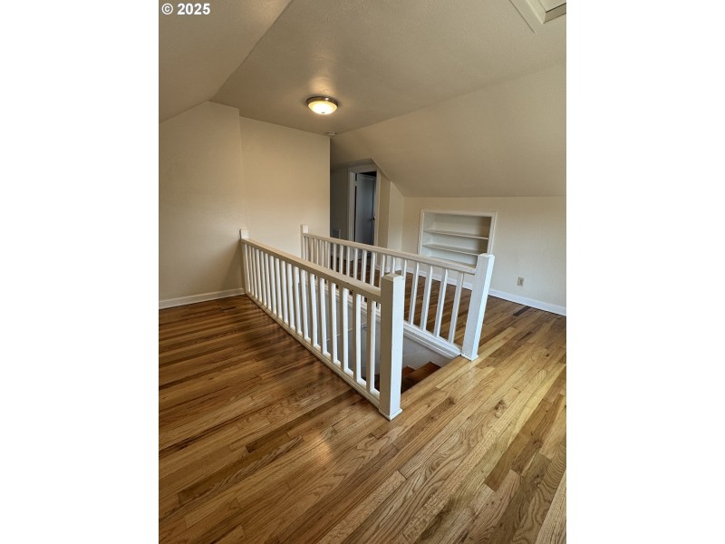 Bedroom, Primary