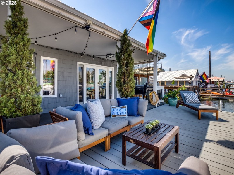 Deck