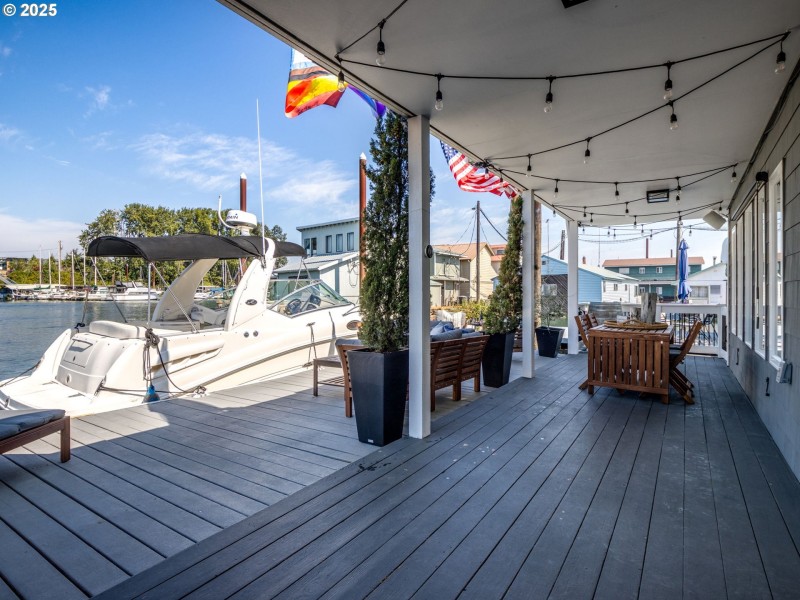 Deck