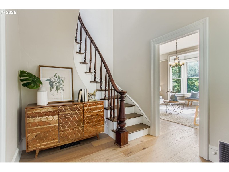 Entrance/Foyer
