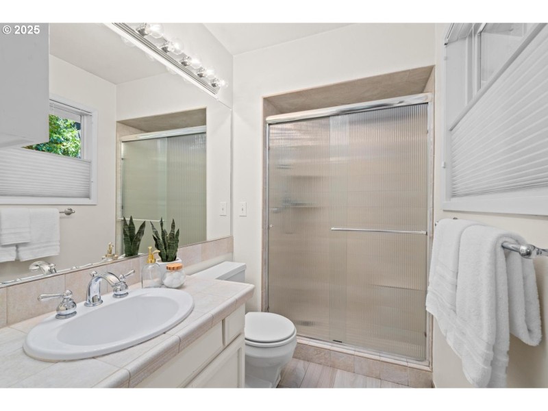 Bathroom, Attached