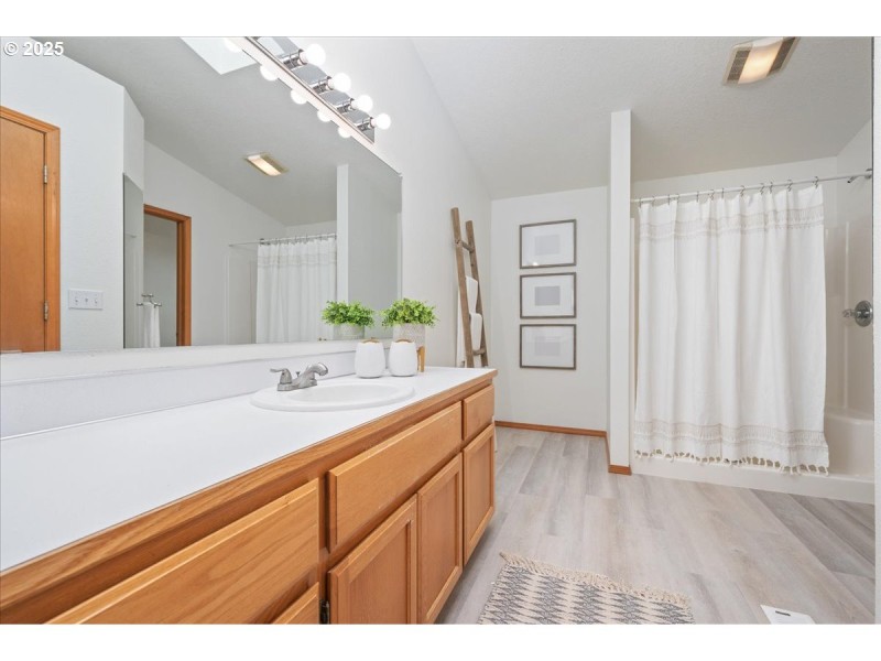 Bedroom, Owner's Suite