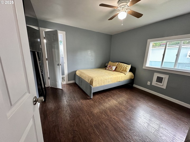 Bedroom, Owner's Suite