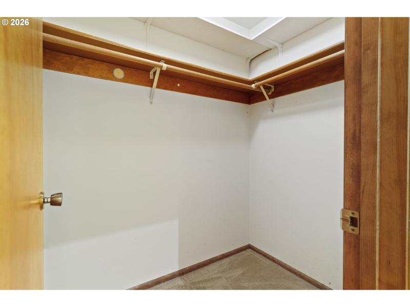 Bedroom, Owner's Suite