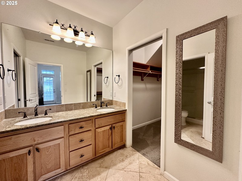 Bathroom, Attached