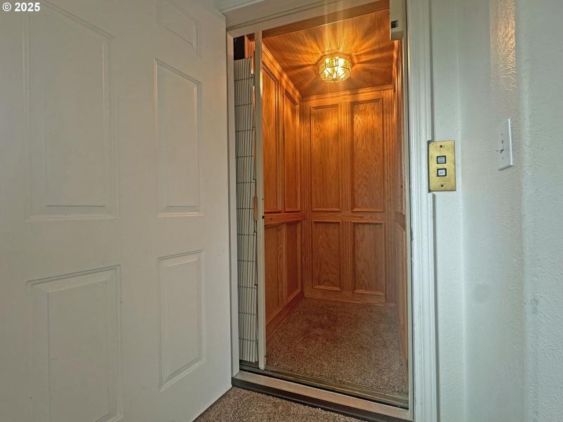 Elevator