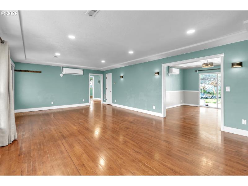 Living Room/Dining Room