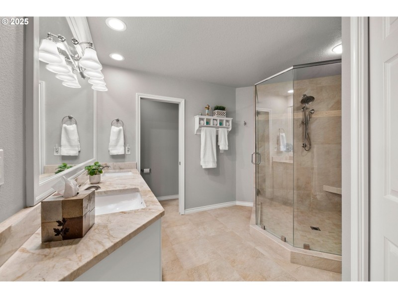 Owner's Suite Bathroom