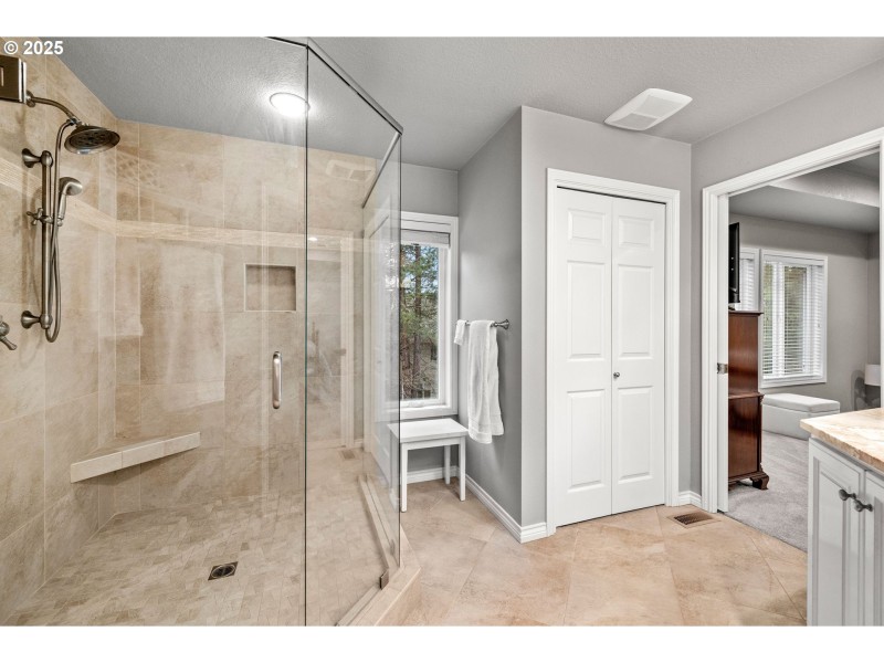 Owner's Suite Bathroom