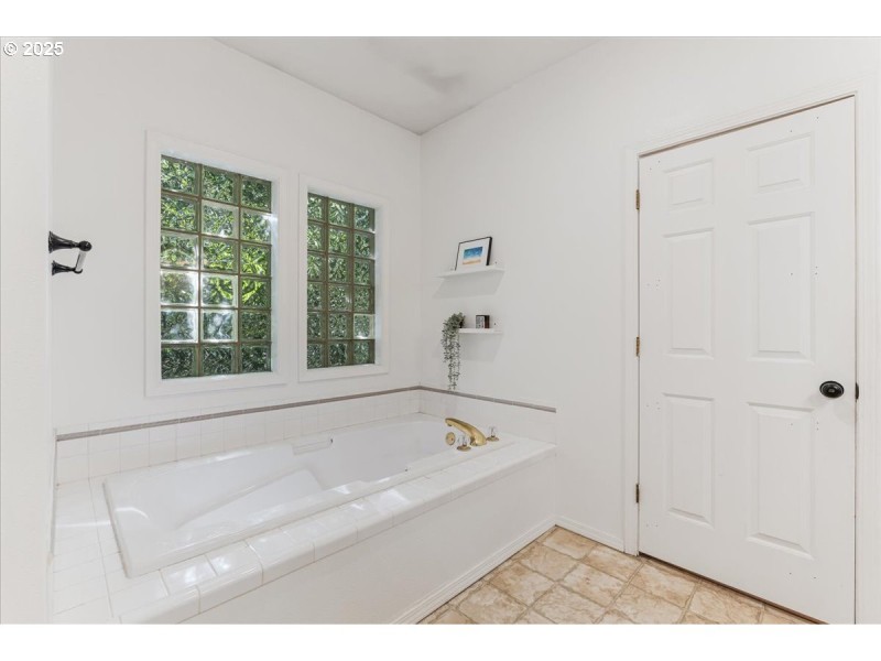 Bathroom, Attached
