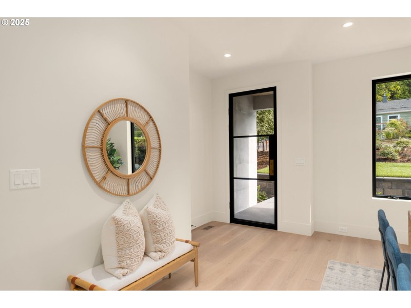 Entrance/Foyer