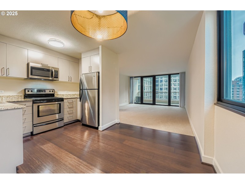 Kitchen/Living Room