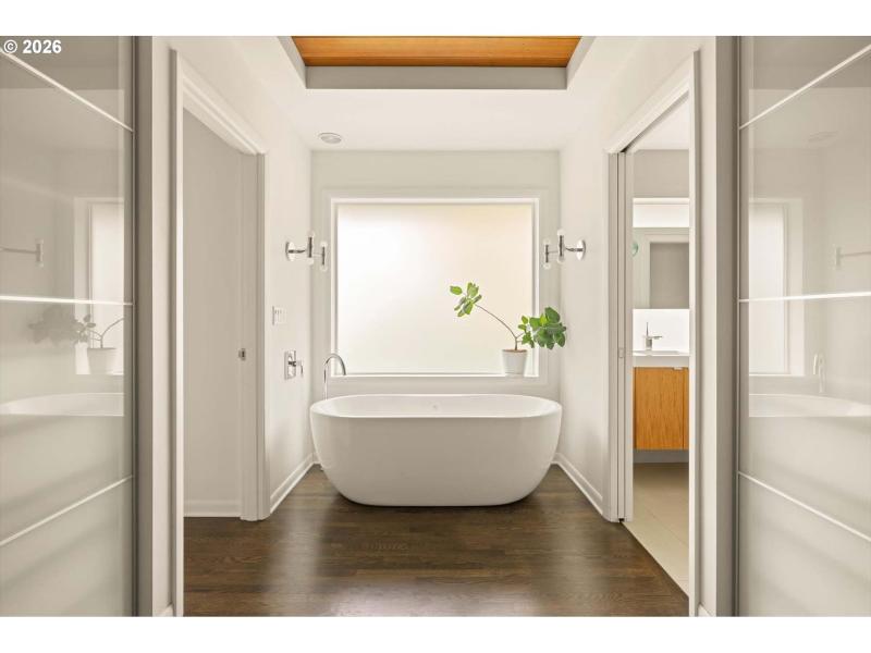 Owner's Suite Bathroom