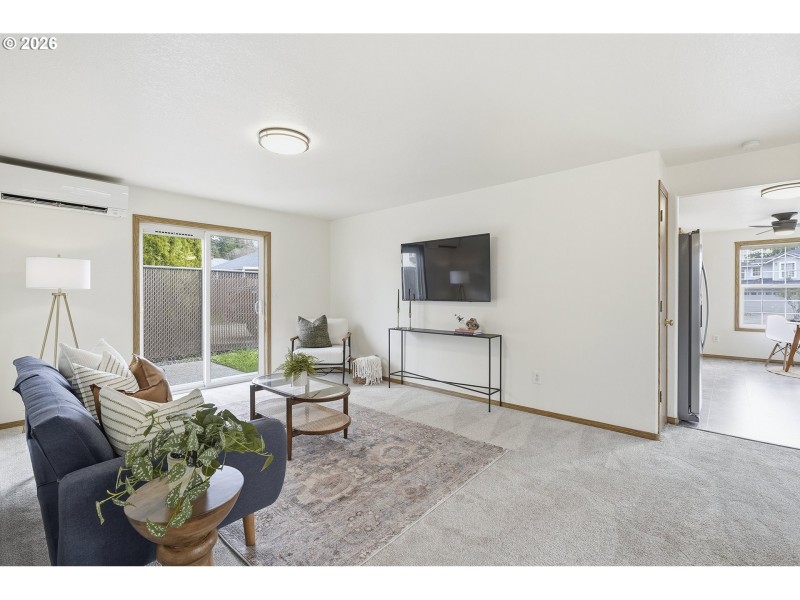 Living Room/Dining Room