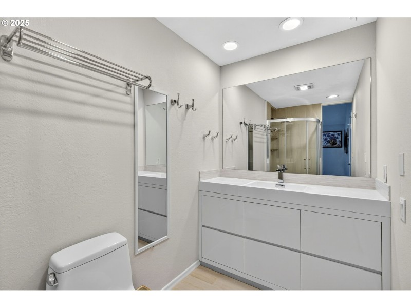 Attached Bathroom #2