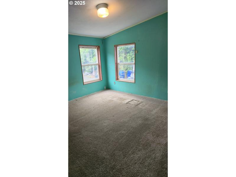 Bedroom, Primary