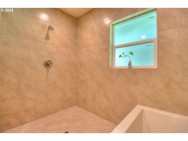 Owner's Suite Bathroom