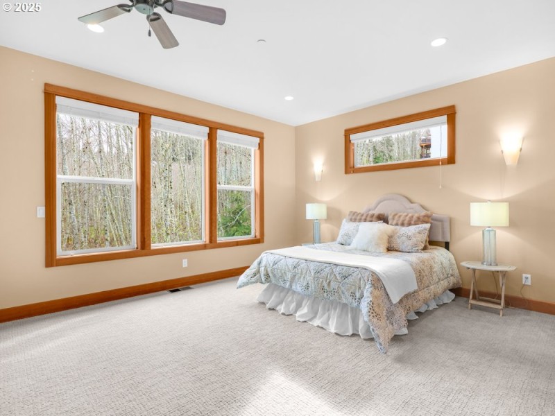 Bedroom, Primary